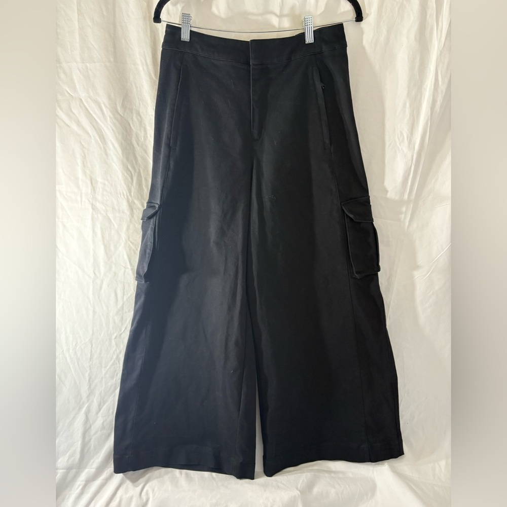 Alo Yoga Black Wide Leg Cargo Pants | Size M